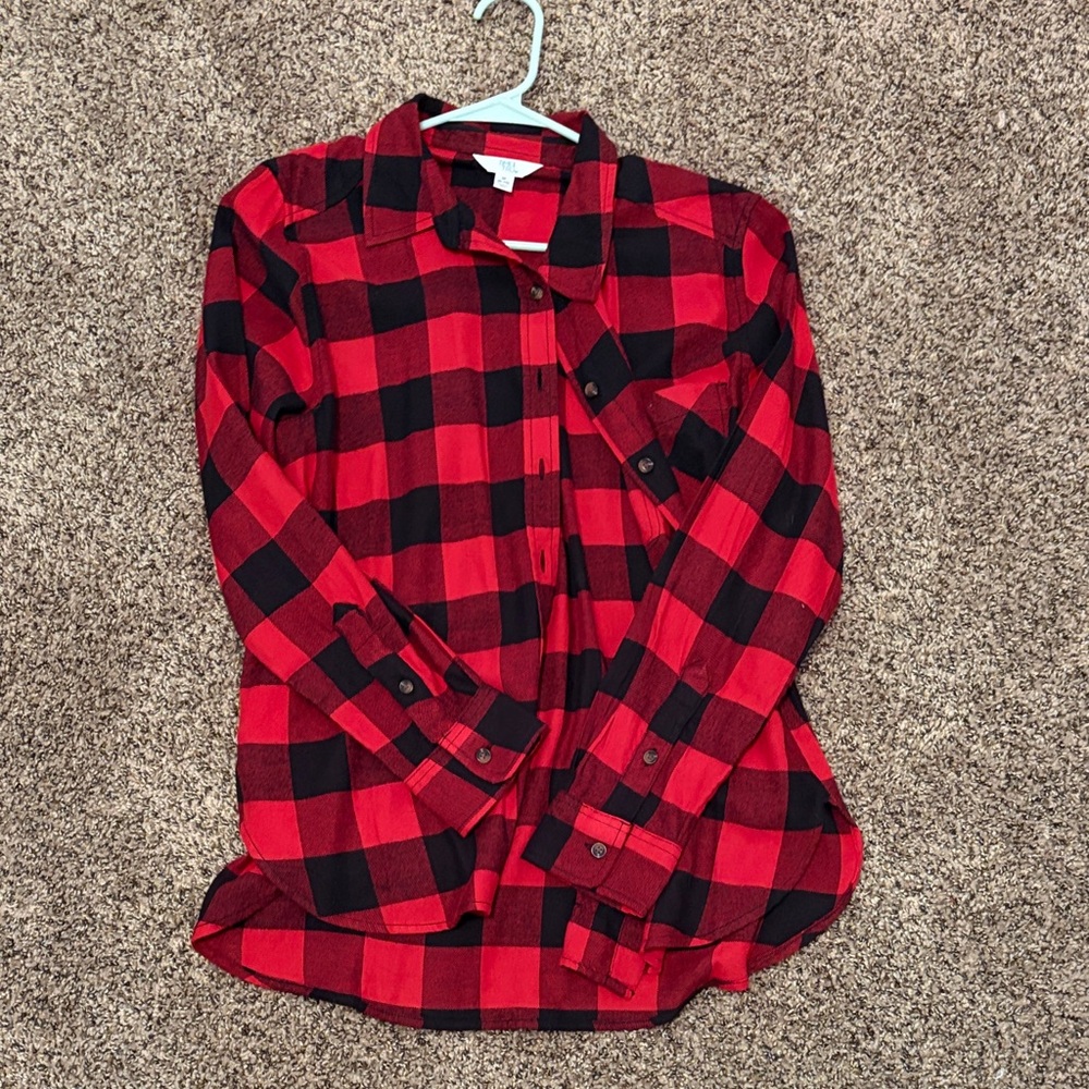 Time and Tru Red and Black Plaid Women's Top